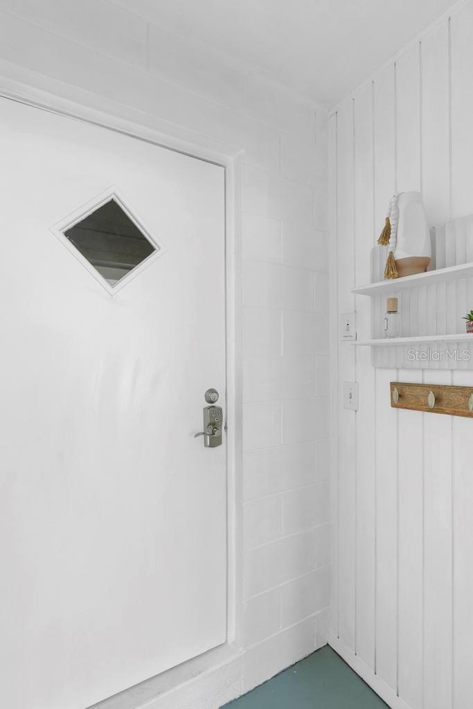 708 WAYNE AVE, NEW SMYRNA BEACH, FL, 32168