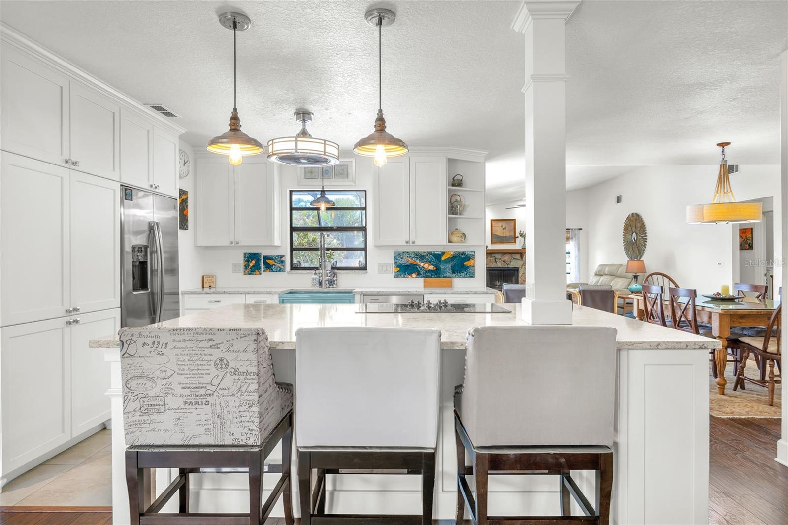 1220 PINELLAS POINT DR S, ST PETERSBURG, FL, 33705