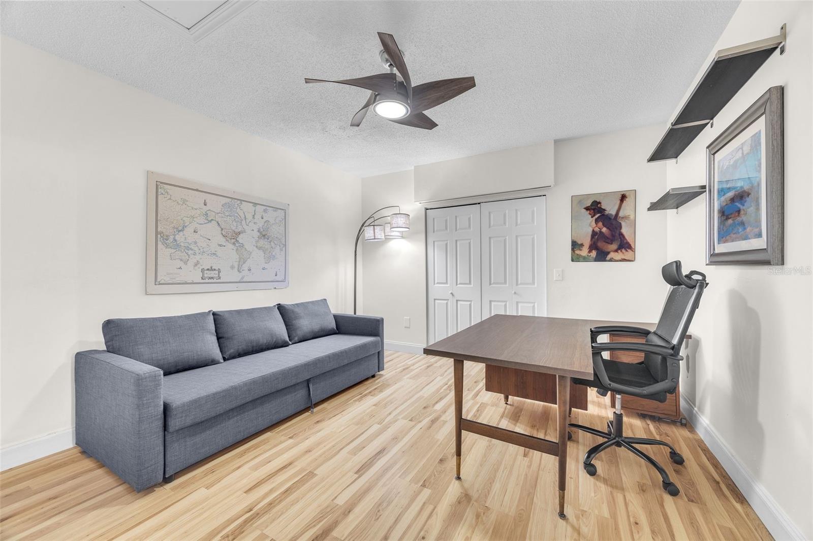 1220 PINELLAS POINT DR S, ST PETERSBURG, FL, 33705