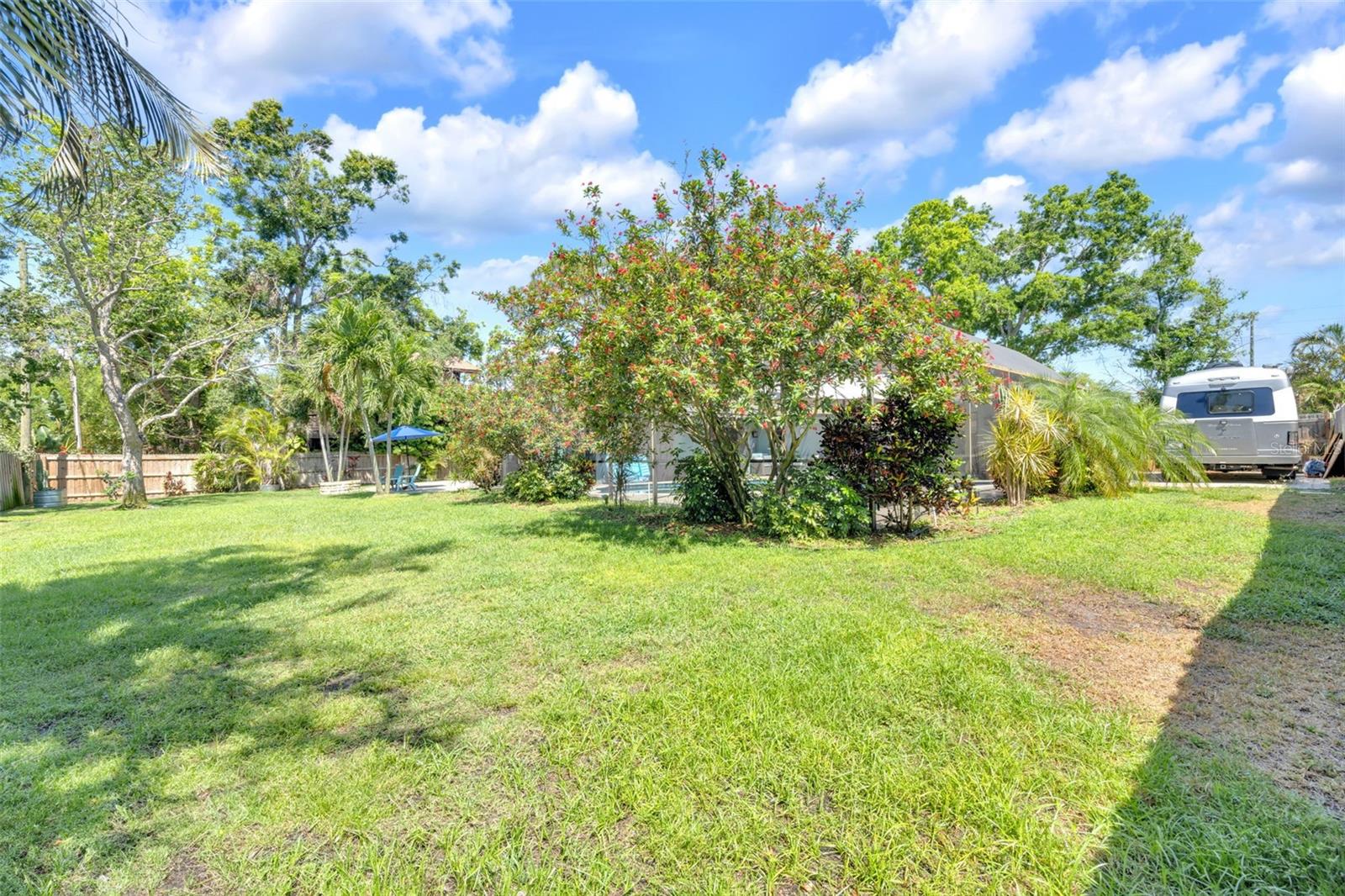 1220 PINELLAS POINT DR S, ST PETERSBURG, FL, 33705