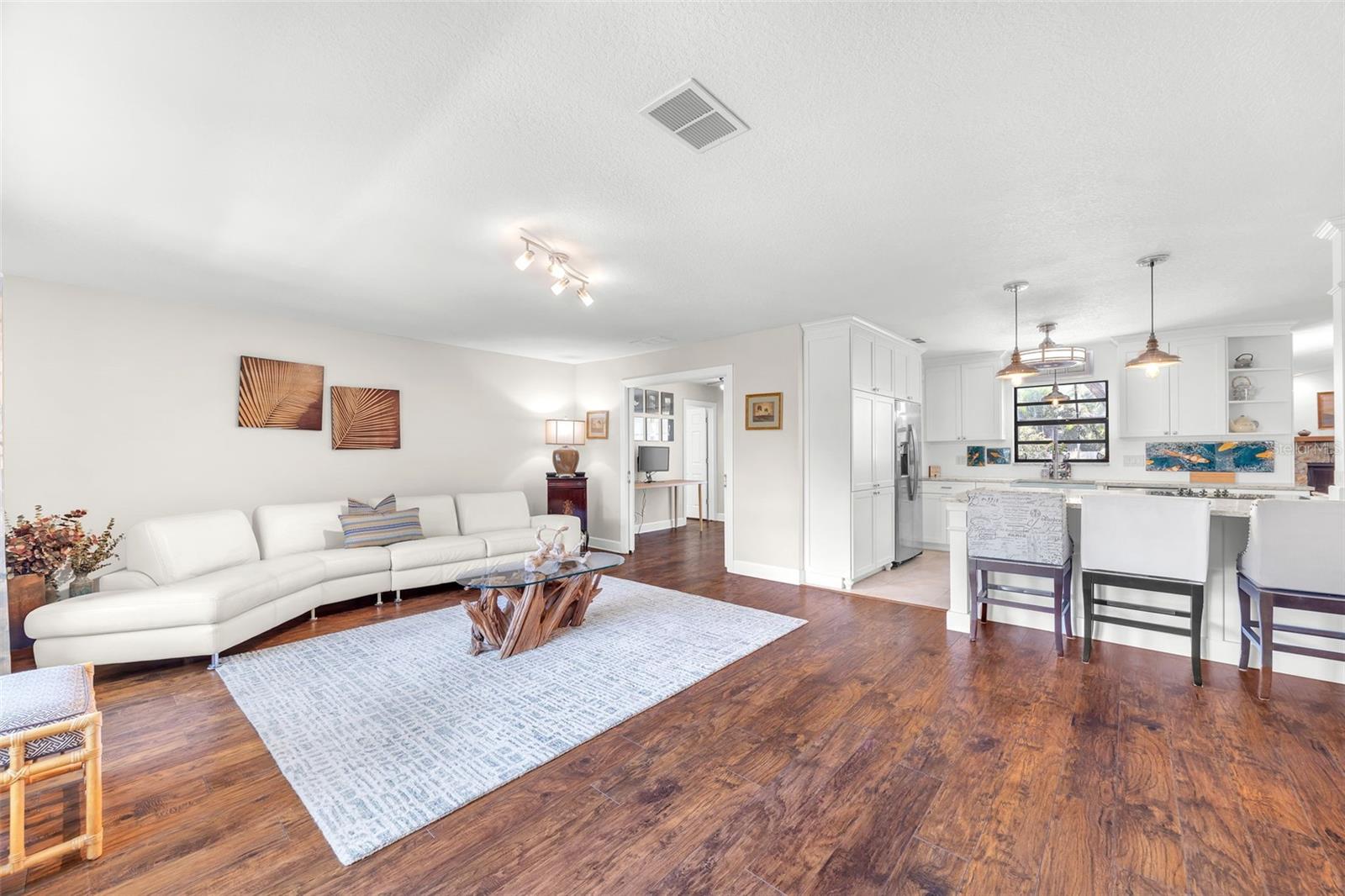 1220 PINELLAS POINT DR S, ST PETERSBURG, FL, 33705