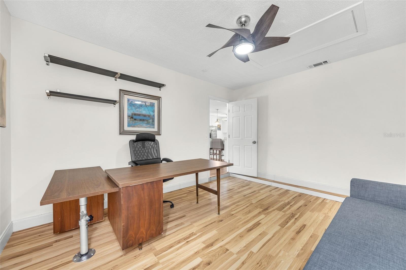 1220 PINELLAS POINT DR S, ST PETERSBURG, FL, 33705