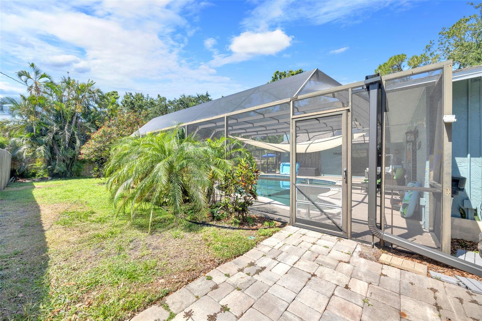 1220 PINELLAS POINT DR S, ST PETERSBURG, FL, 33705