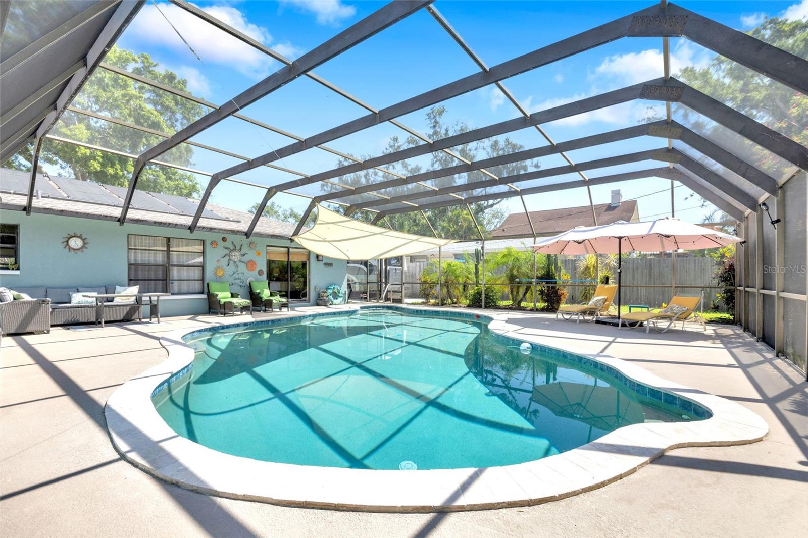 1220 PINELLAS POINT DR S, ST PETERSBURG, FL, 33705