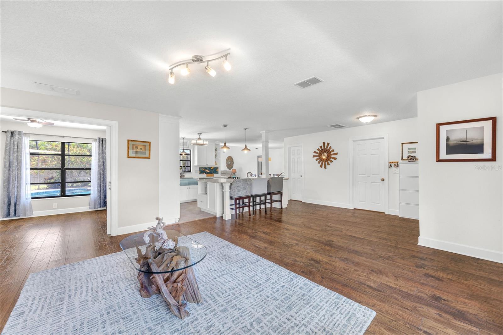 1220 PINELLAS POINT DR S, ST PETERSBURG, FL, 33705