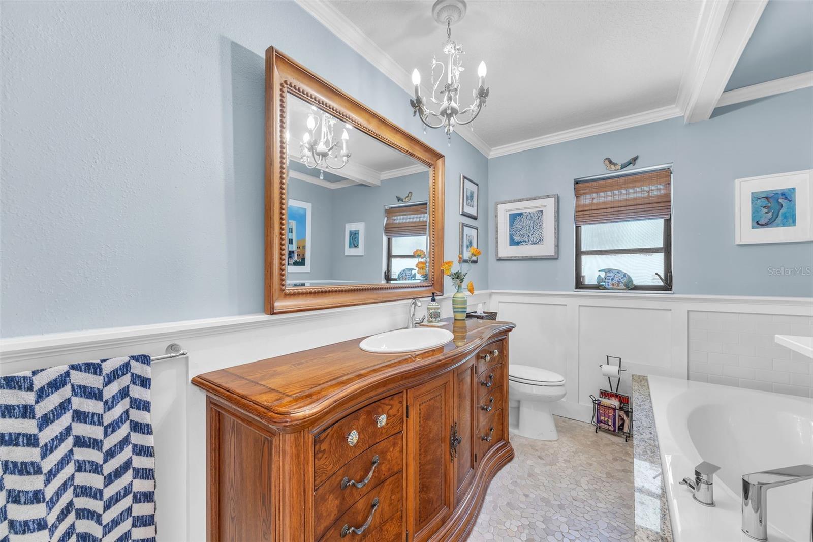 1220 PINELLAS POINT DR S, ST PETERSBURG, FL, 33705