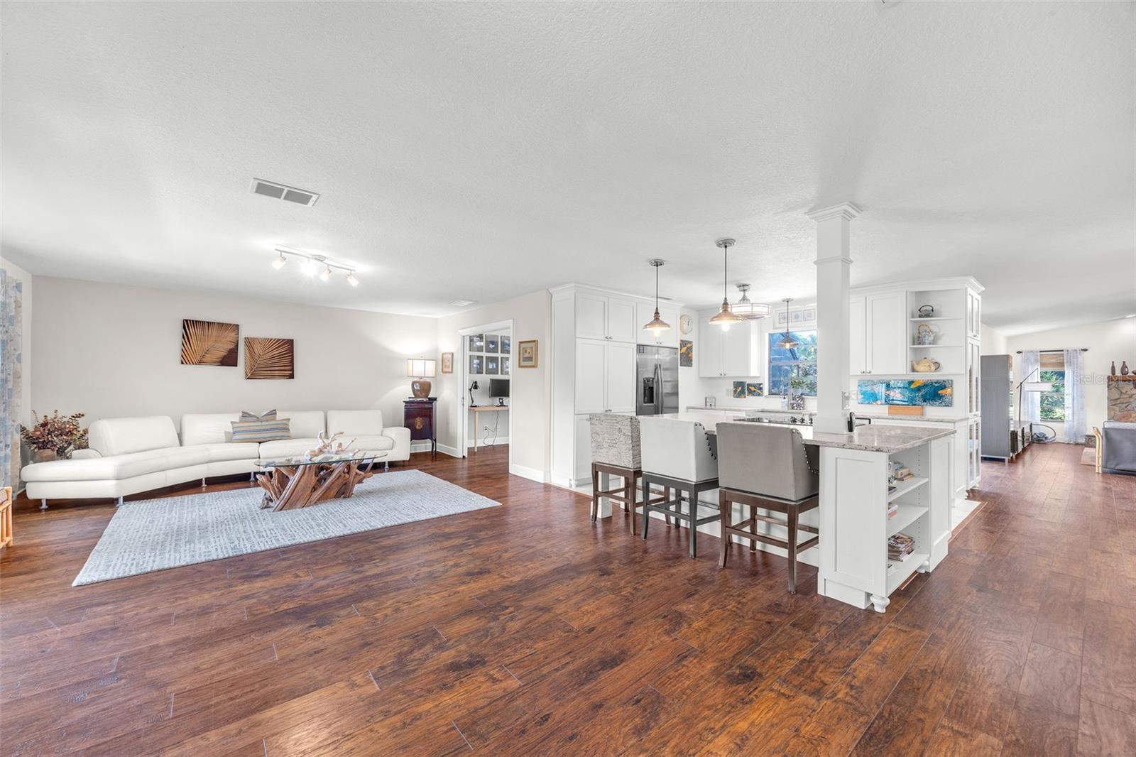 1220 PINELLAS POINT DR S, ST PETERSBURG, FL, 33705