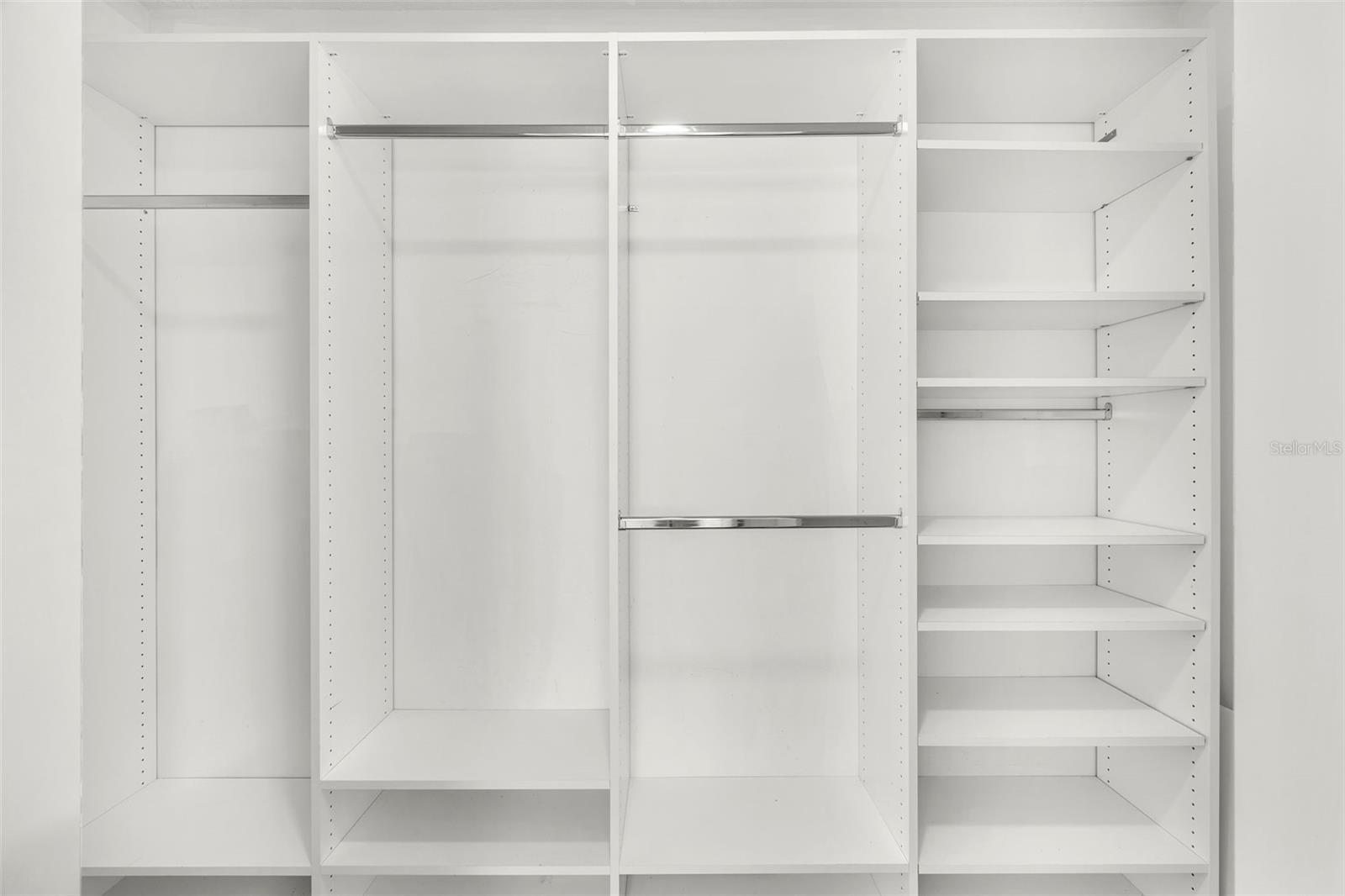 1220 PINELLAS POINT DR S, ST PETERSBURG, FL, 33705