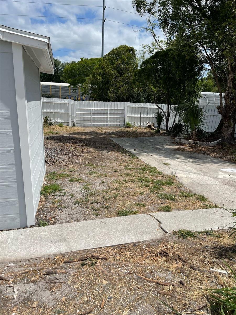 5562 OLD TAMPA HWY, DAVENPORT, FL, 33896