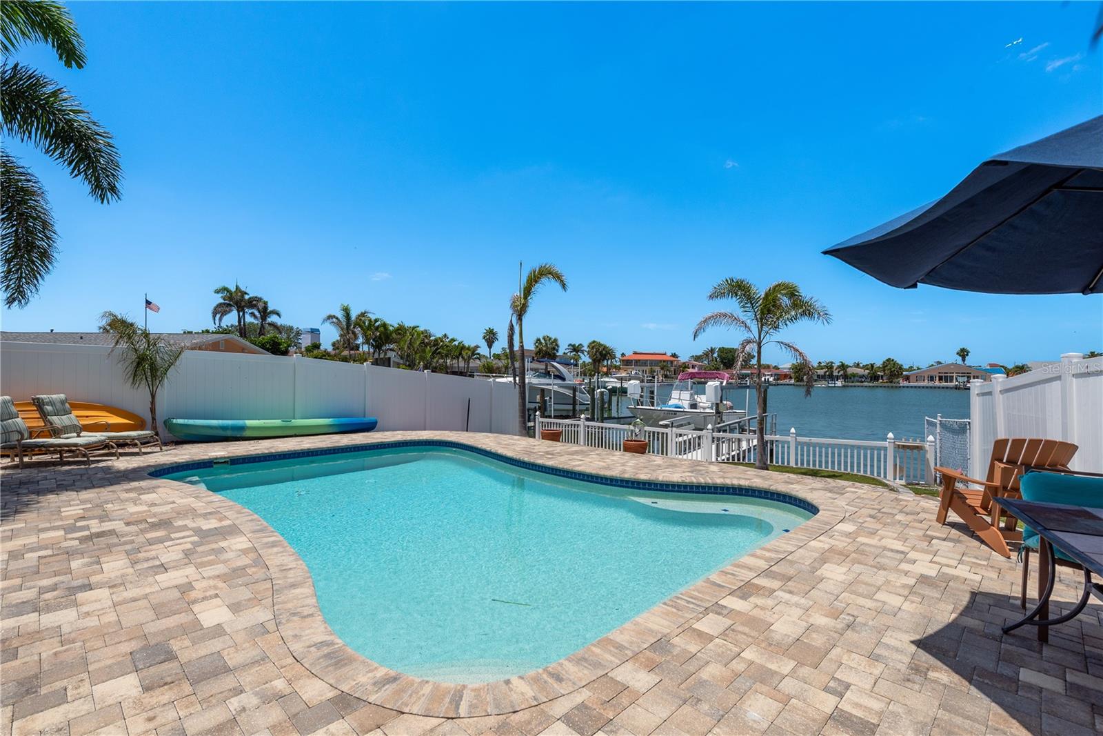 2202 DONATO DR, BELLEAIR BEACH, FL, 33786