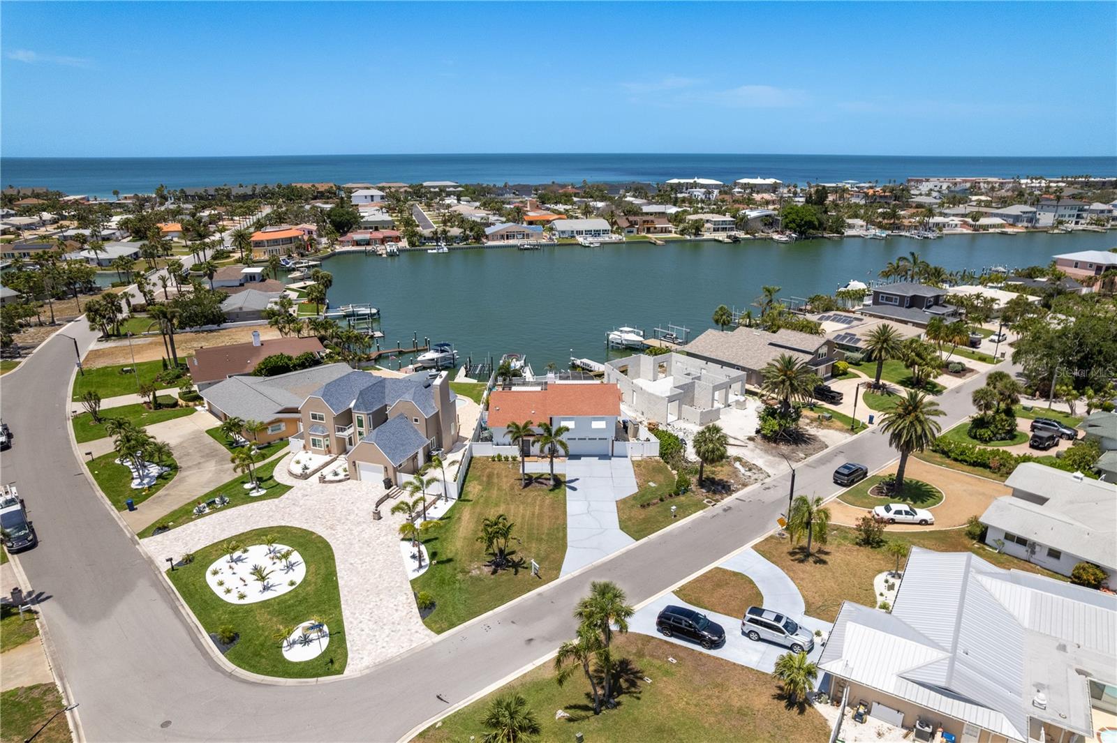 2202 DONATO DR, BELLEAIR BEACH, FL, 33786