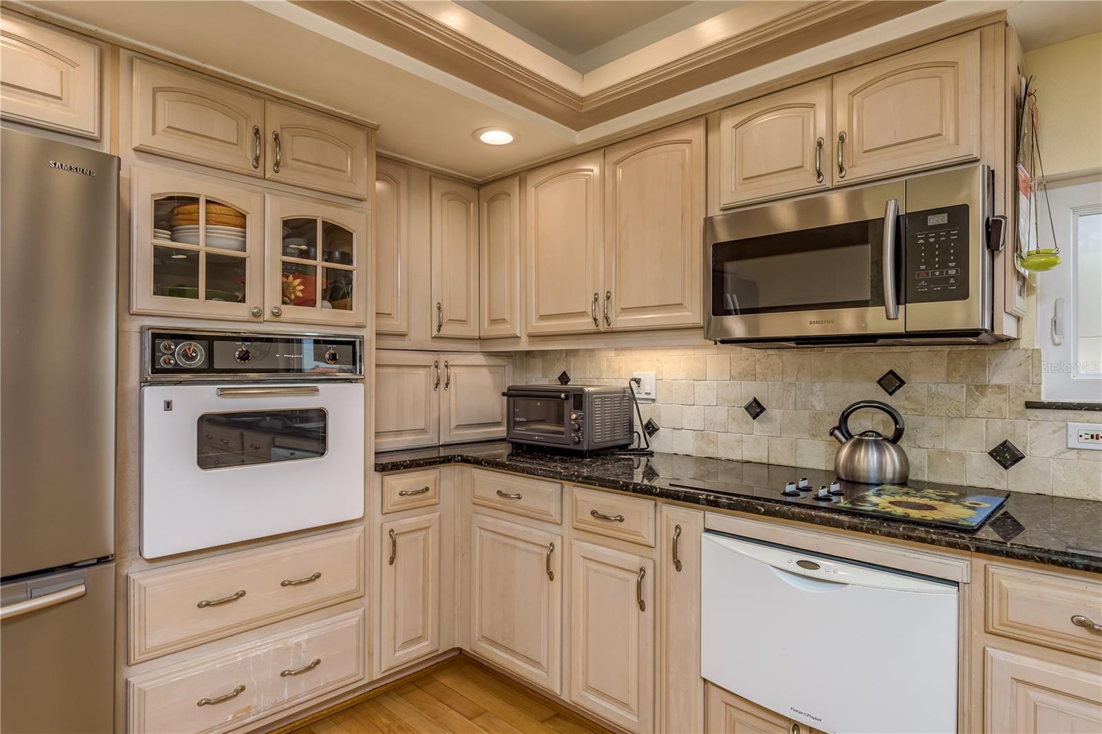 2202 DONATO DR, BELLEAIR BEACH, FL, 33786