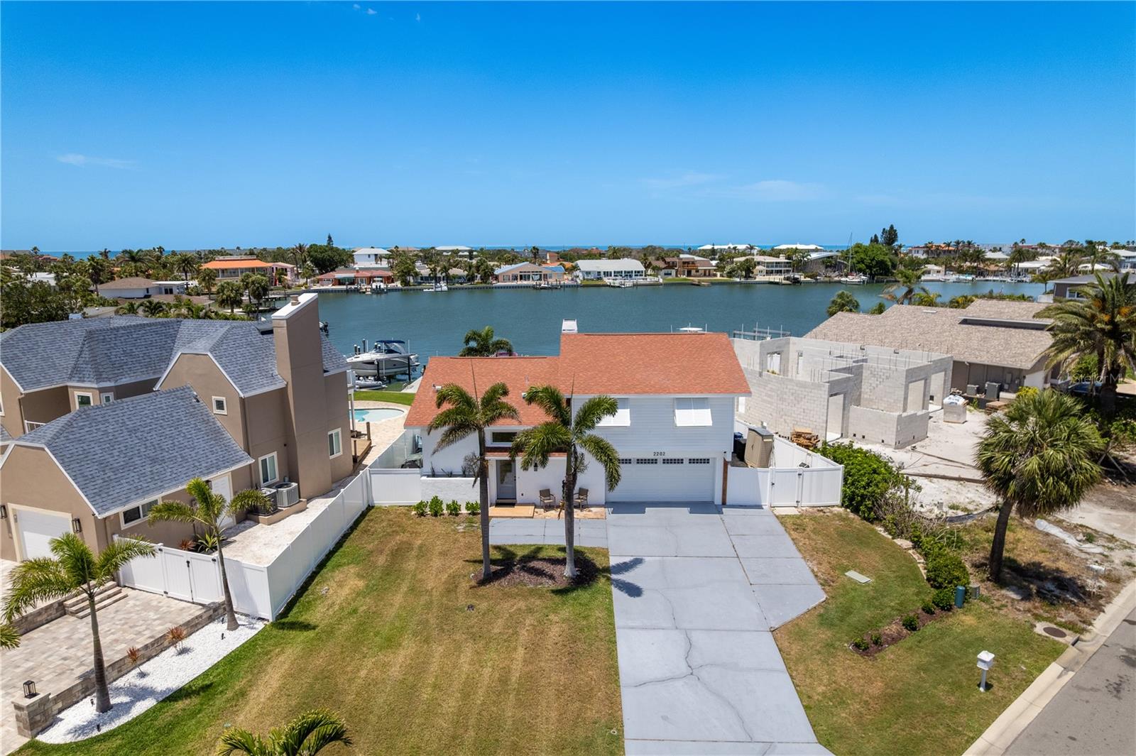 2202 DONATO DR, BELLEAIR BEACH, FL, 33786