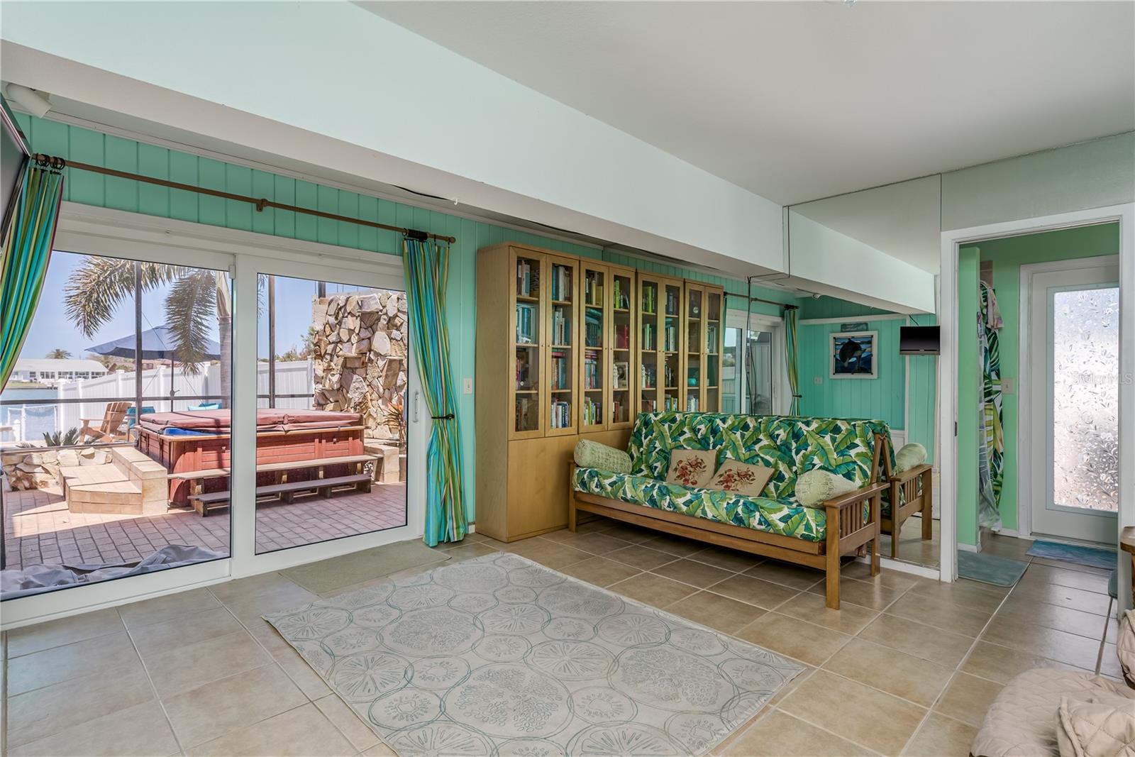 2202 DONATO DR, BELLEAIR BEACH, FL, 33786
