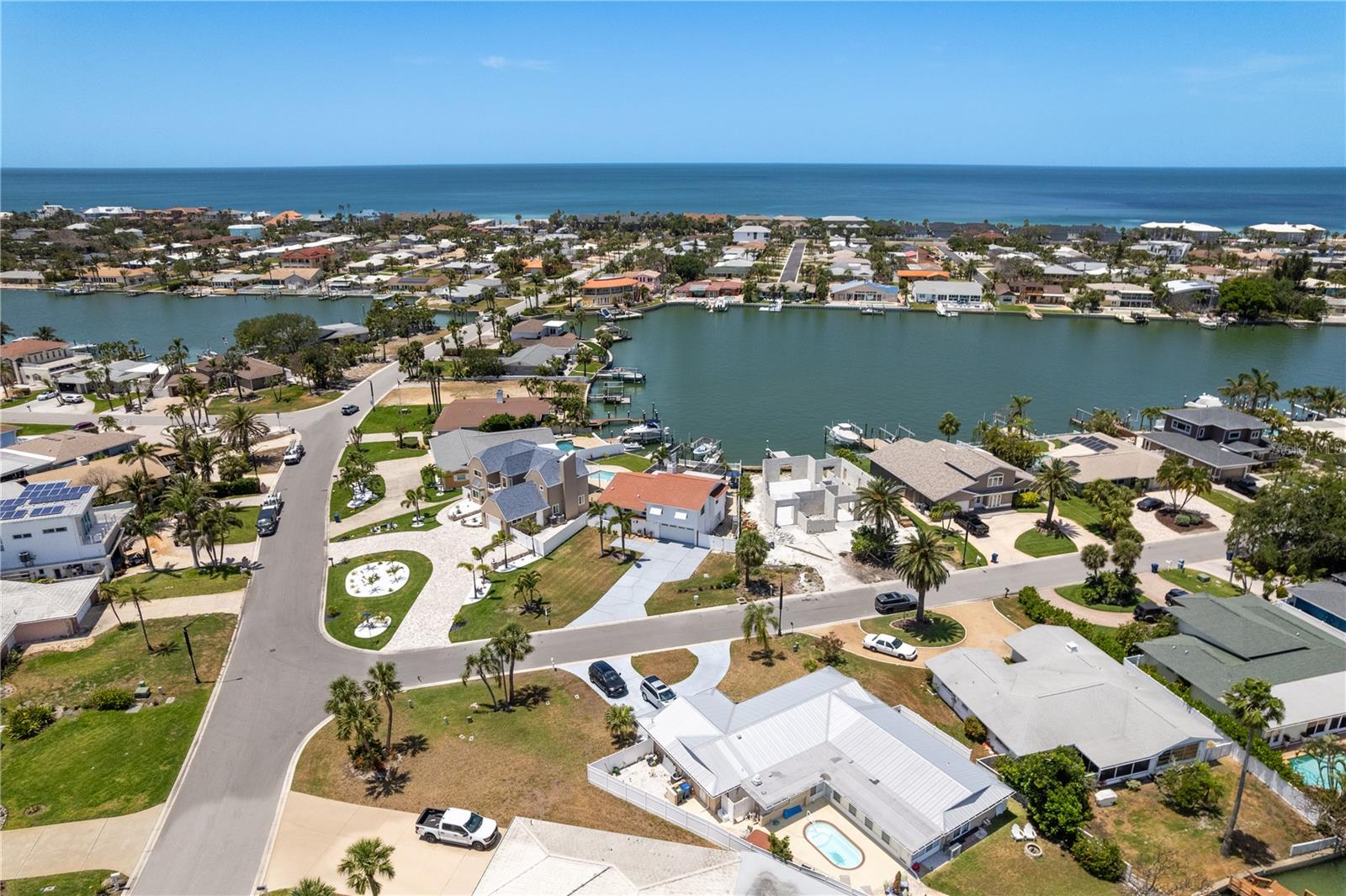 2202 DONATO DR, BELLEAIR BEACH, FL, 33786