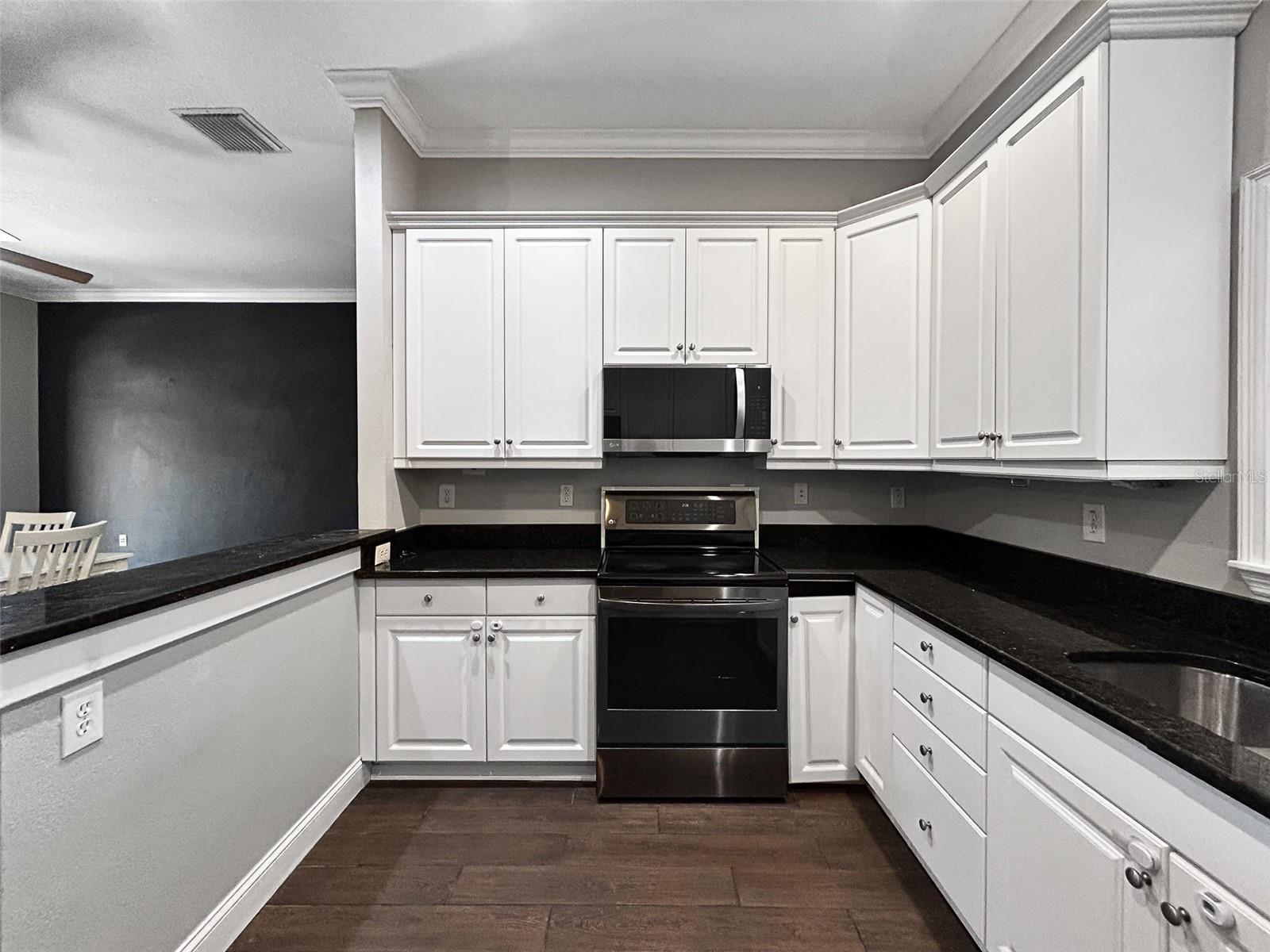 6994 FORT KING RD, ZEPHYRHILLS, FL, 33541