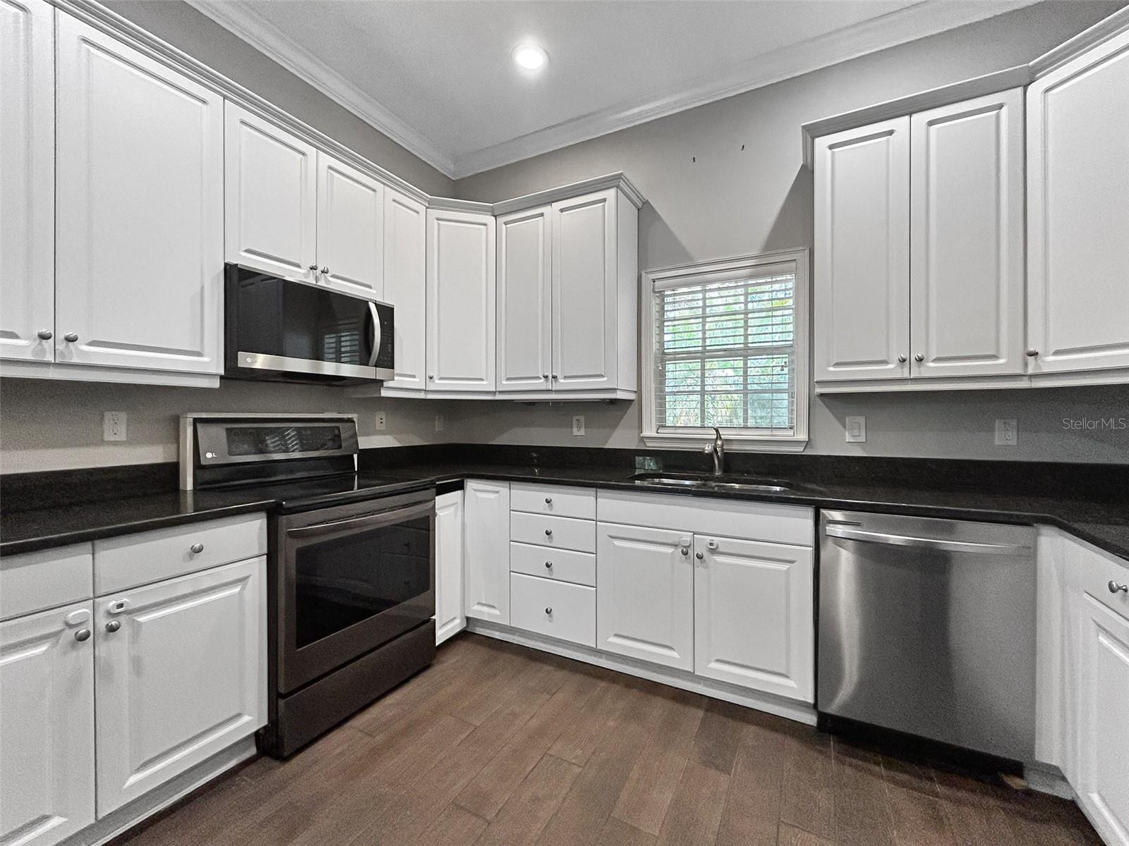 6994 FORT KING RD, ZEPHYRHILLS, FL, 33541