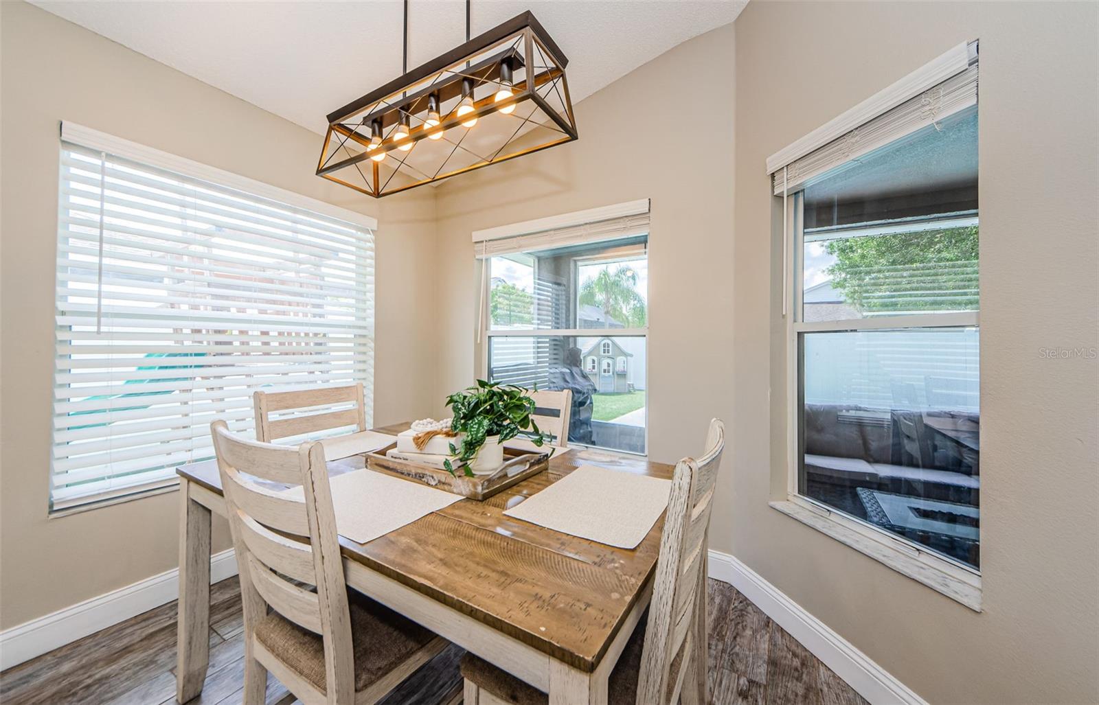 382 TAVERNIER CIR, OLDSMAR, FL, 34677