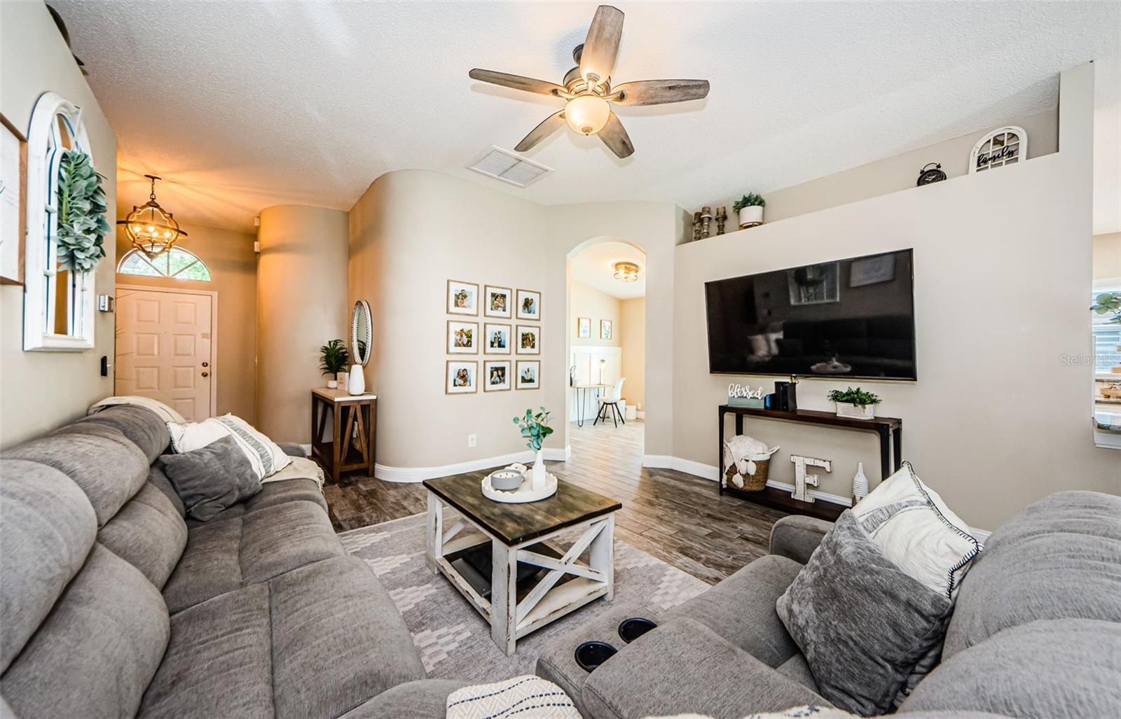 382 TAVERNIER CIR, OLDSMAR, FL, 34677