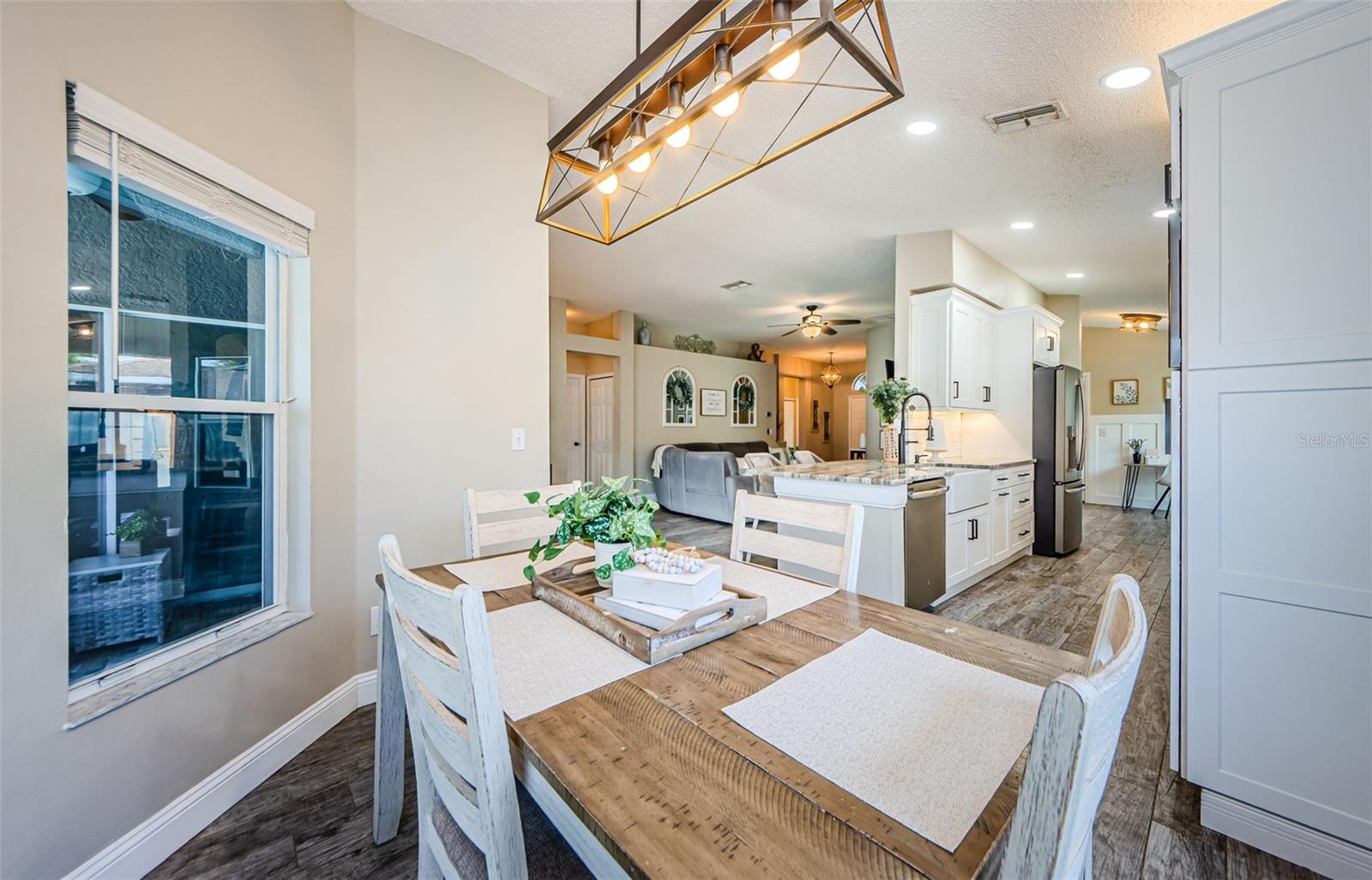 382 TAVERNIER CIR, OLDSMAR, FL, 34677