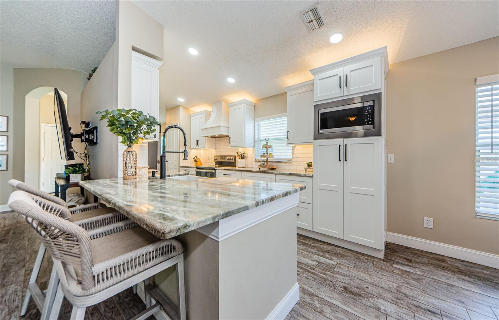 382 TAVERNIER CIR, OLDSMAR, FL, 34677