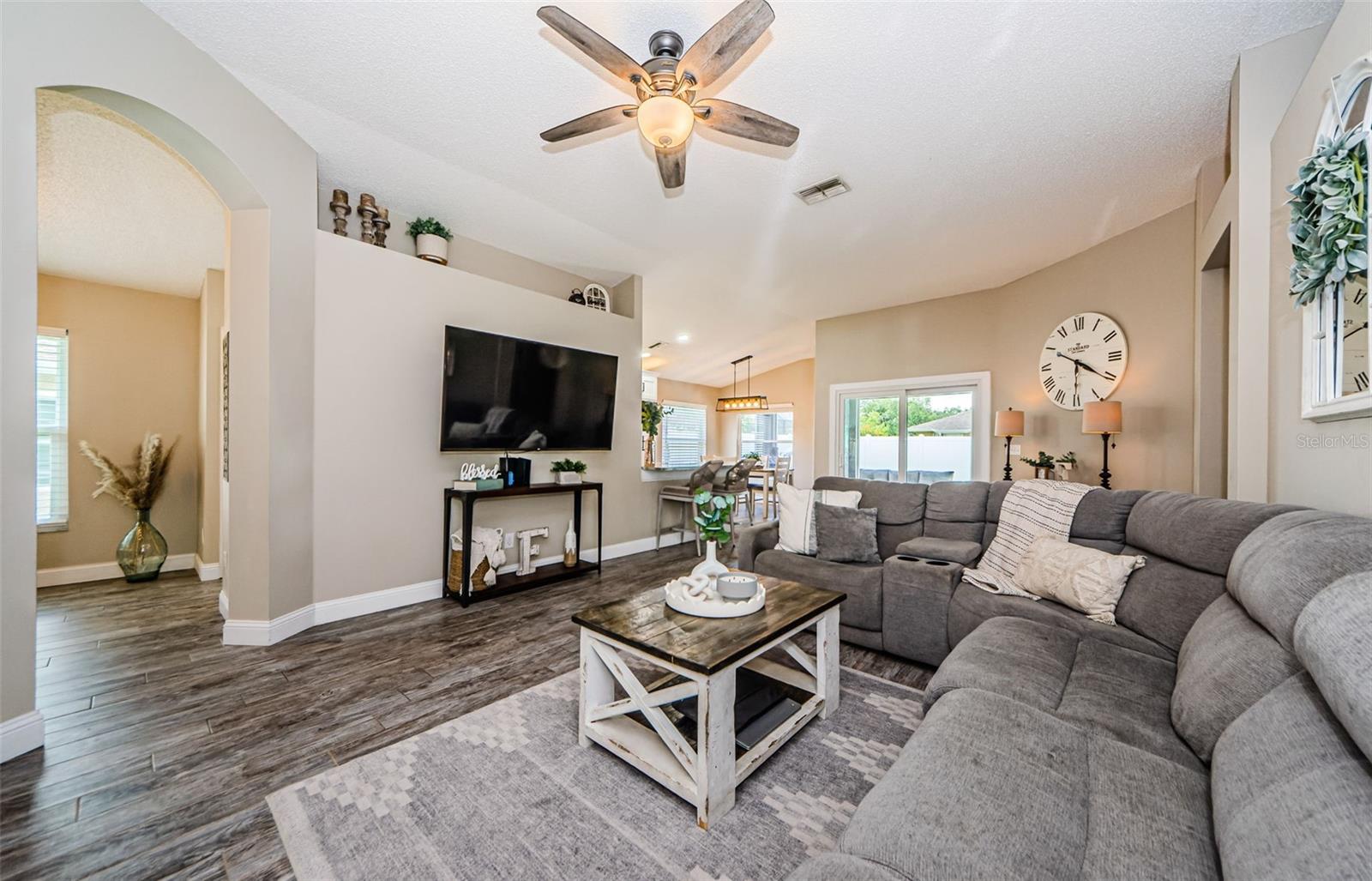 382 TAVERNIER CIR, OLDSMAR, FL, 34677