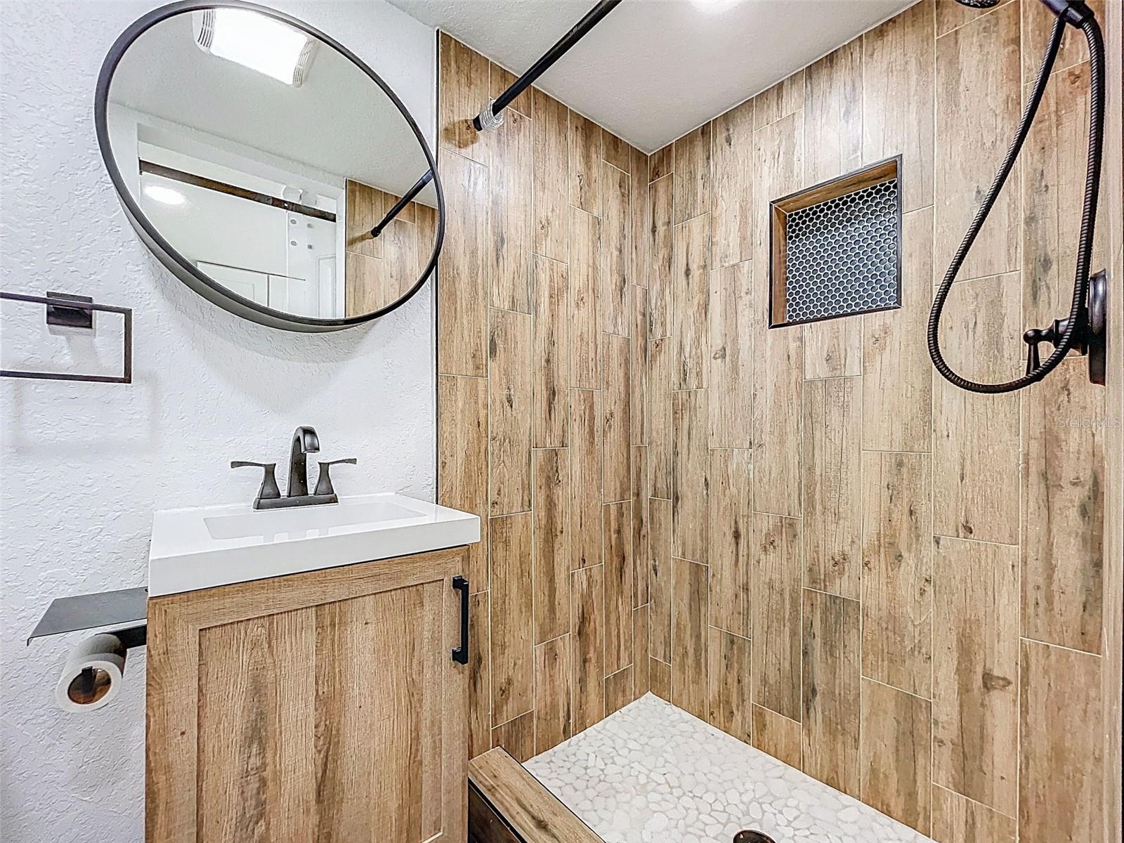 1600 PASADENA DR, DUNEDIN, FL, 34698