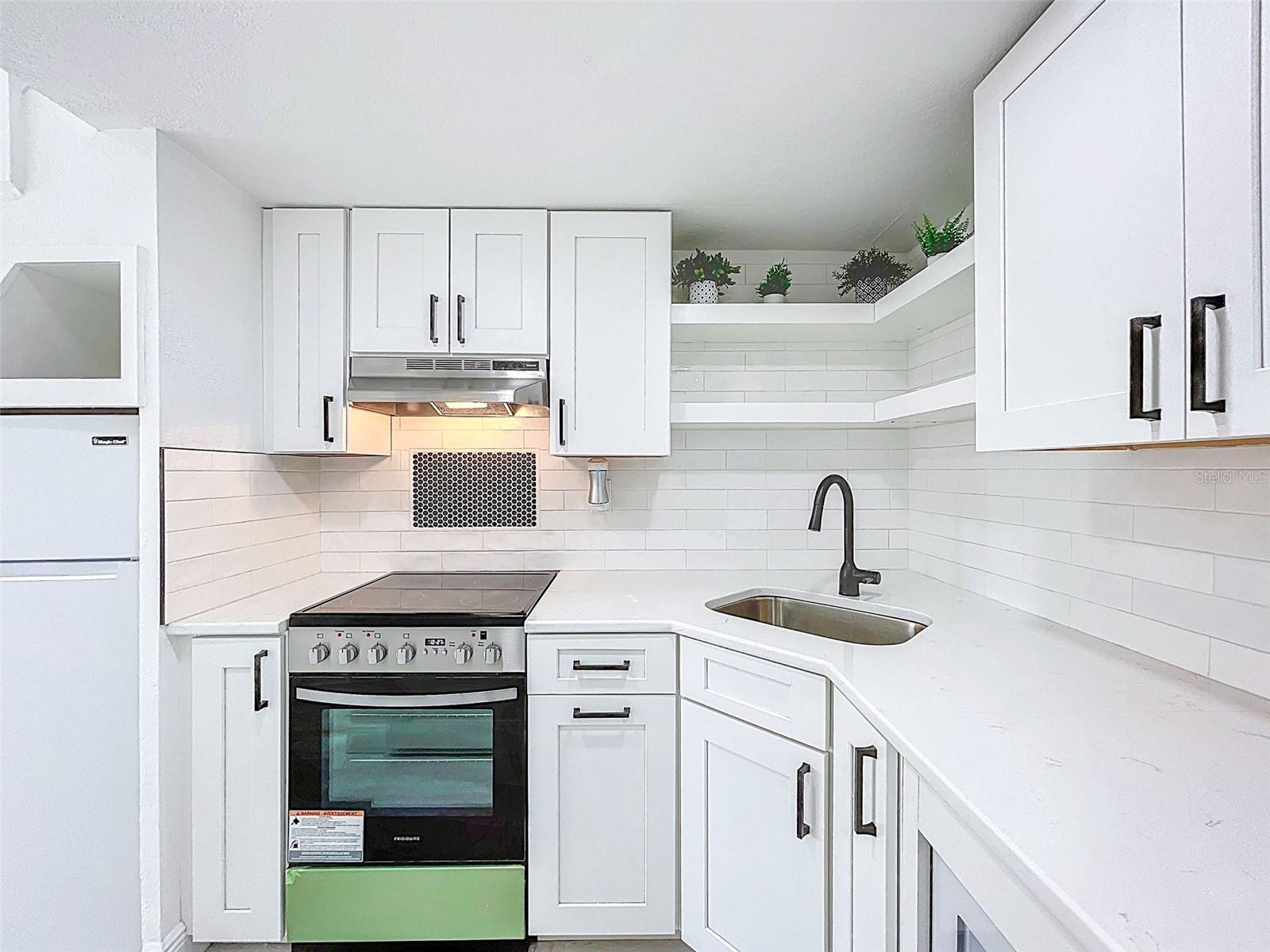 1600 PASADENA DR, DUNEDIN, FL, 34698