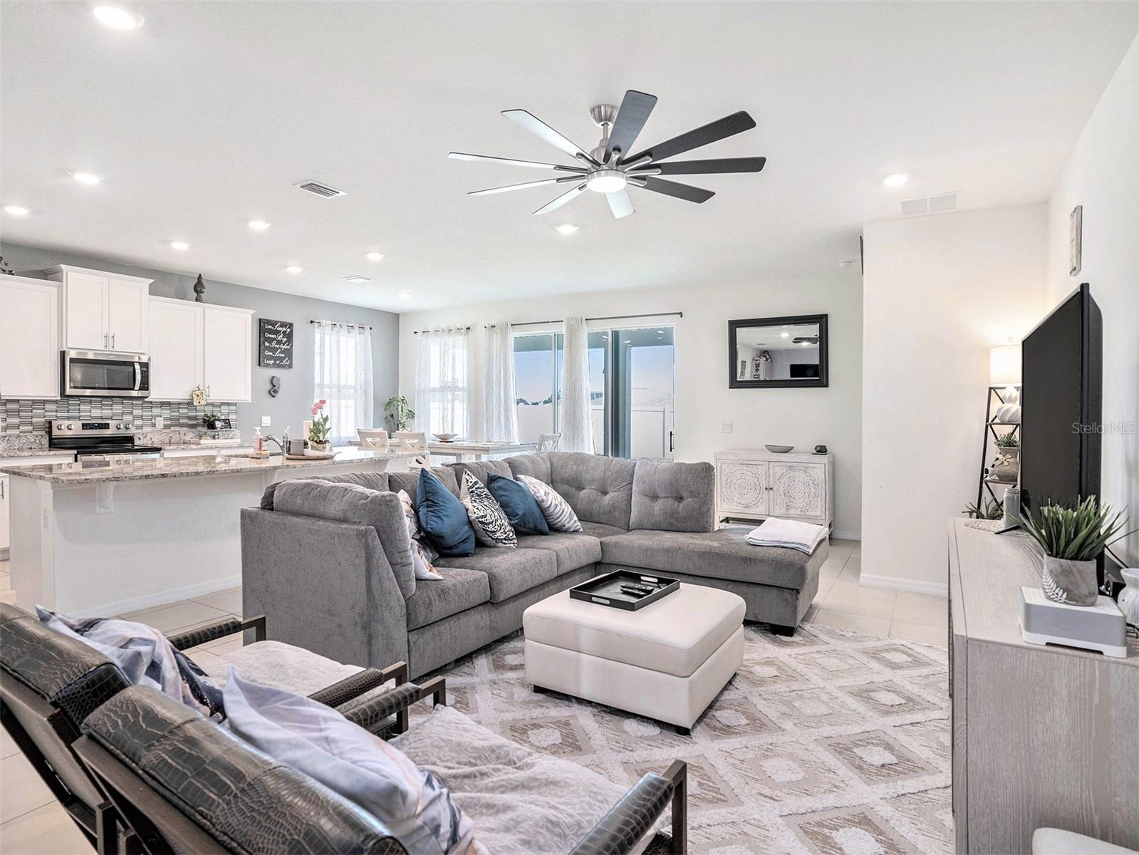 5464 FLINT HILLS DR, WIMAUMA, FL, 33598