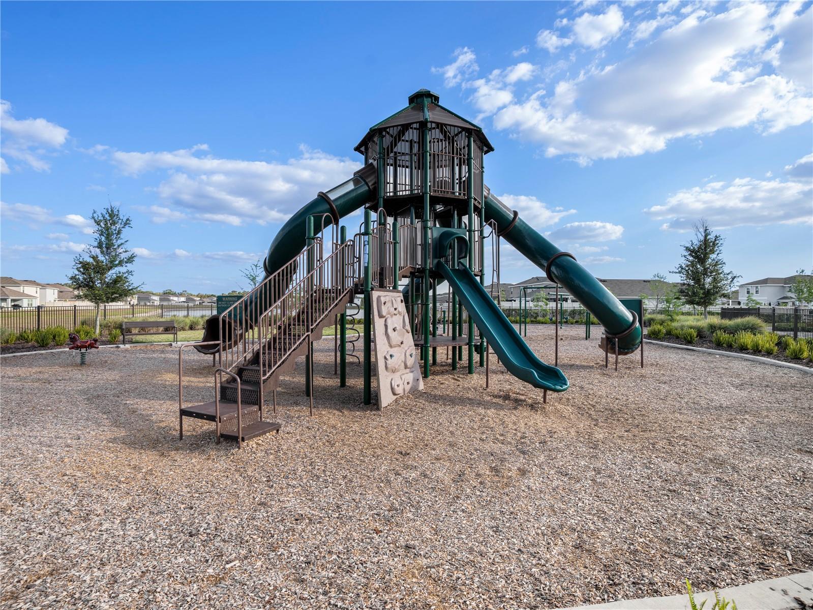 5464 FLINT HILLS DR, WIMAUMA, FL, 33598