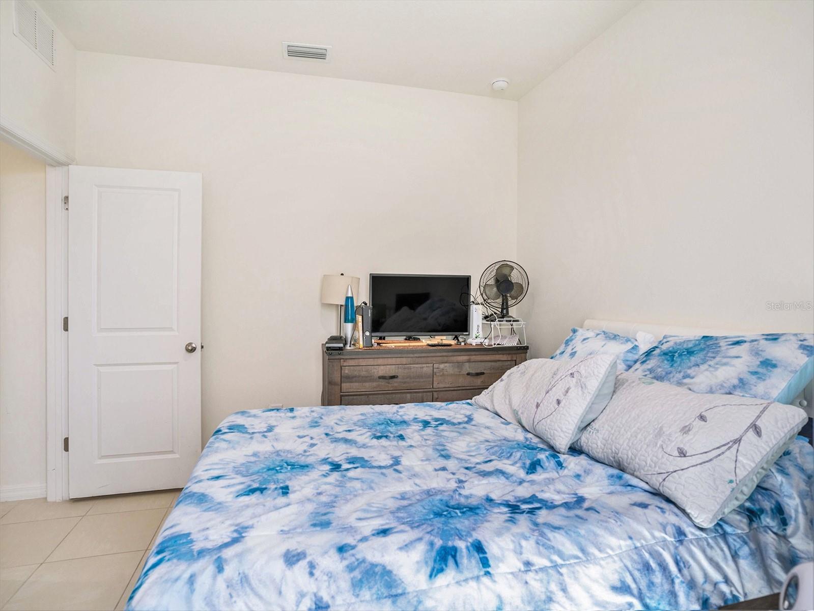 5464 FLINT HILLS DR, WIMAUMA, FL, 33598