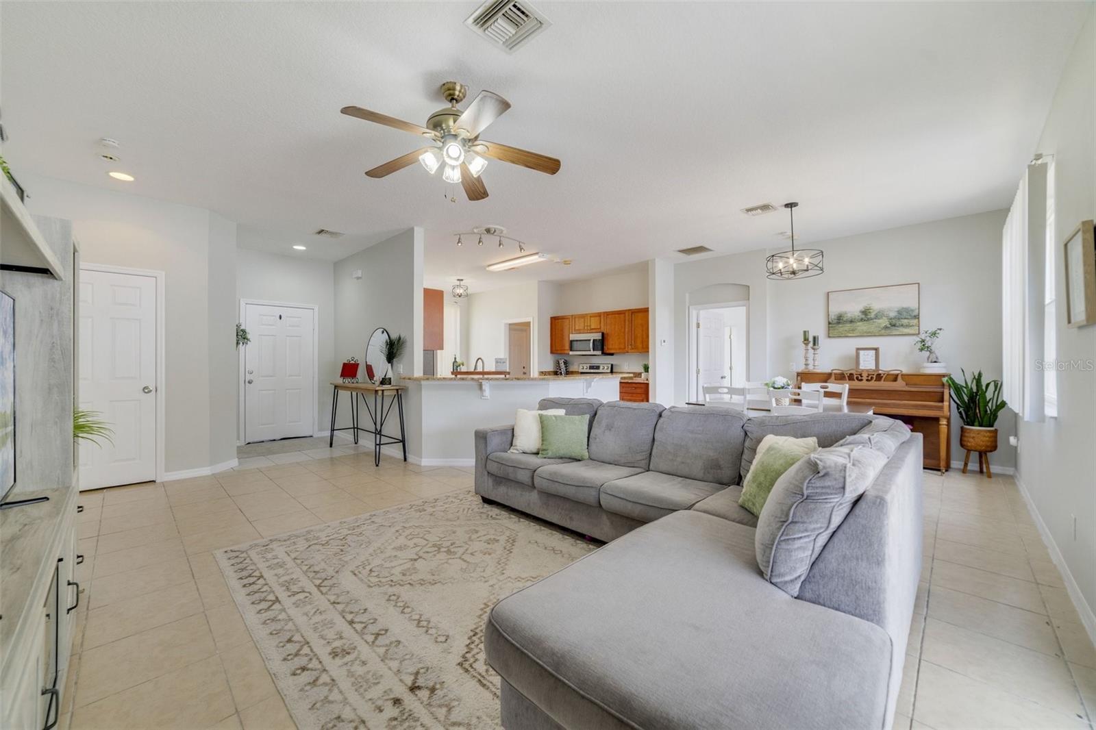 4544 POINT LOOK OUT RD, ORLANDO, FL, 32808