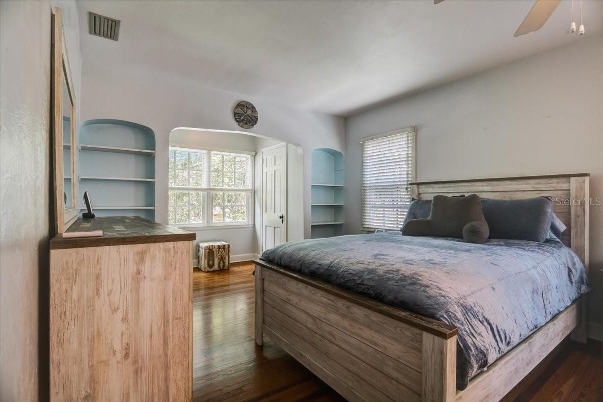 1000 PENNSYLVANIA AVE, LAKELAND, FL, 33803