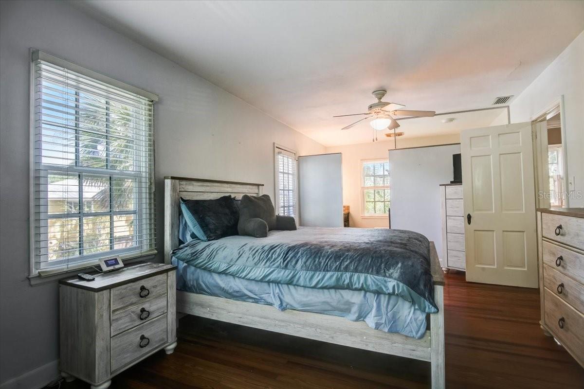 1000 PENNSYLVANIA AVE, LAKELAND, FL, 33803