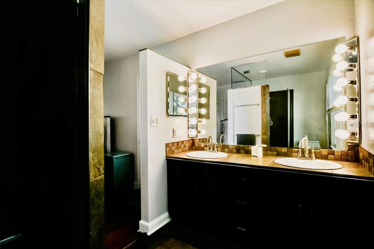 1000 PENNSYLVANIA AVE, LAKELAND, FL, 33803