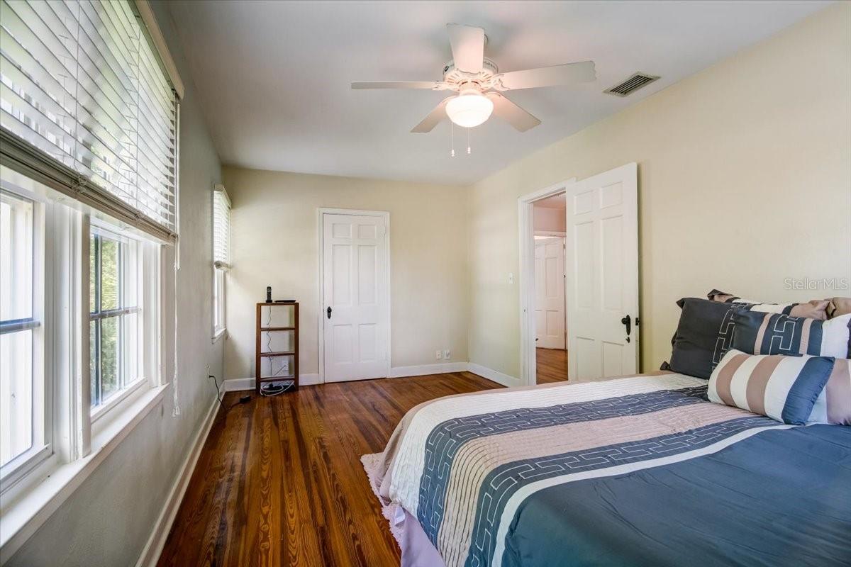 1000 PENNSYLVANIA AVE, LAKELAND, FL, 33803