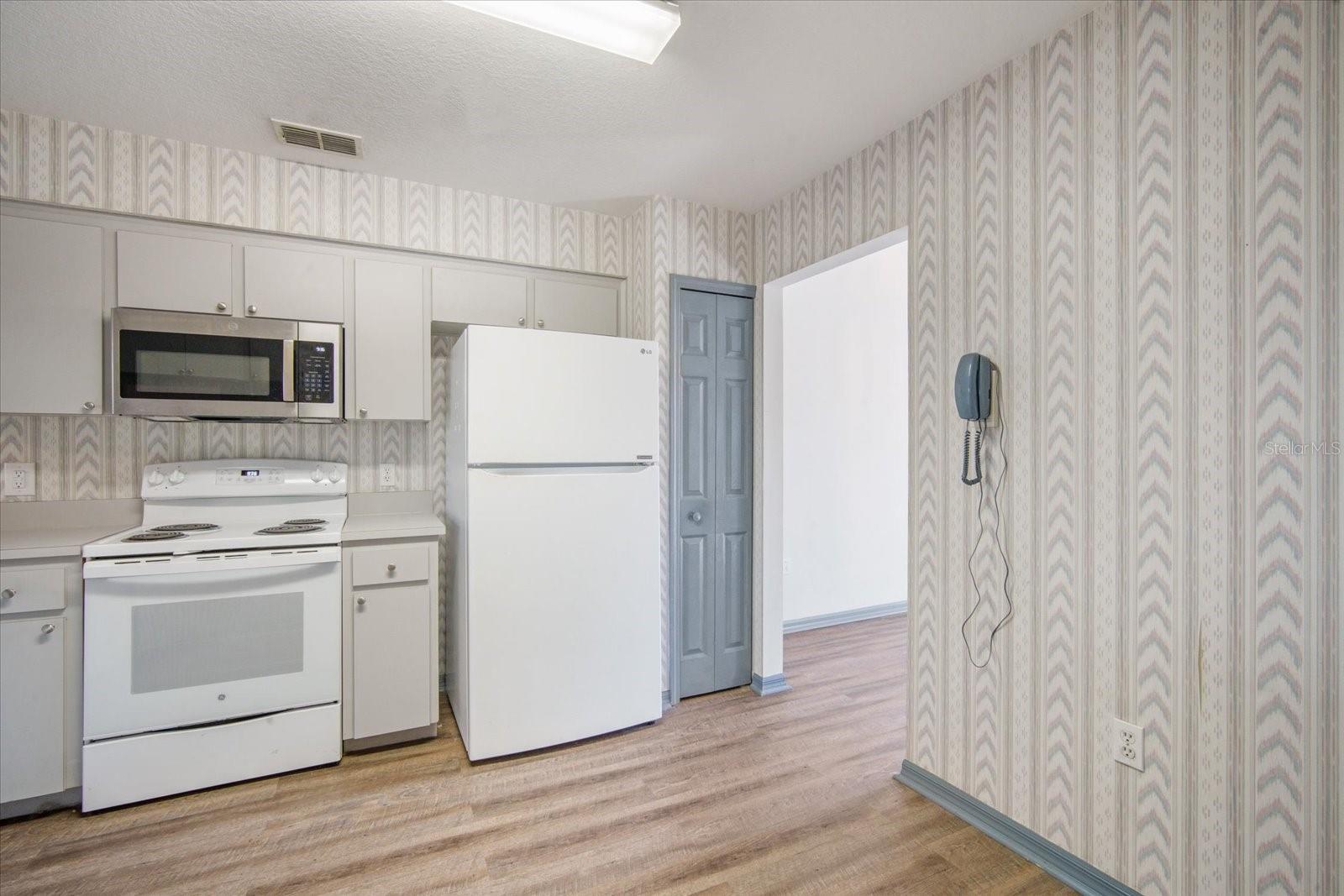 3055 STEEPLECHASE DR, LAKELAND, FL, 33811