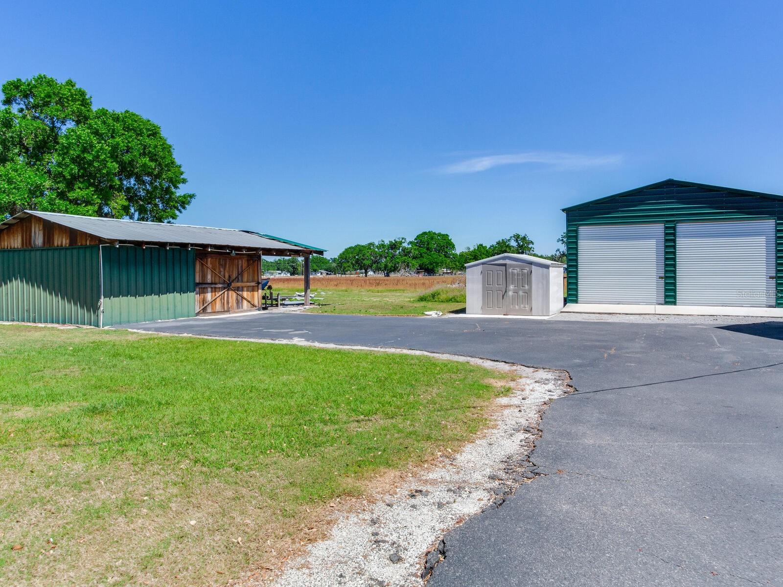 3434 E KEYSVILLE RD, LITHIA, FL, 33547