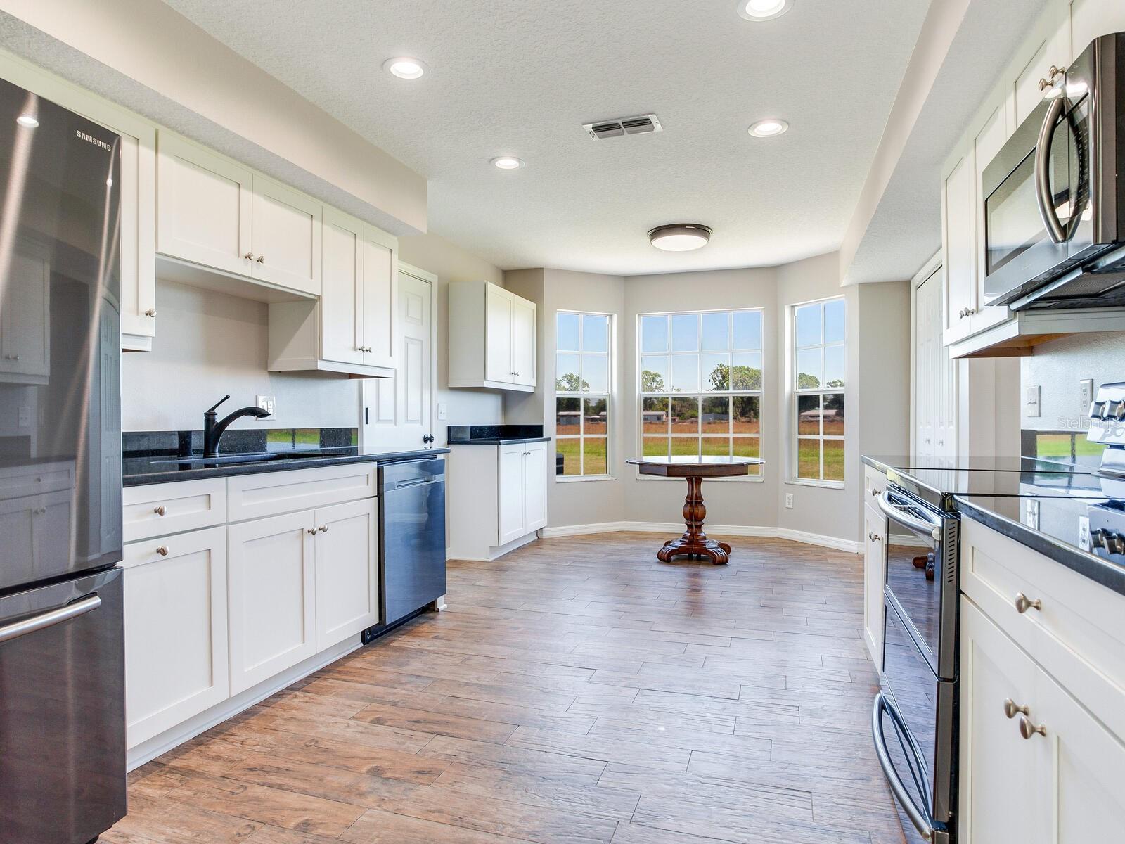 3434 E KEYSVILLE RD, LITHIA, FL, 33547