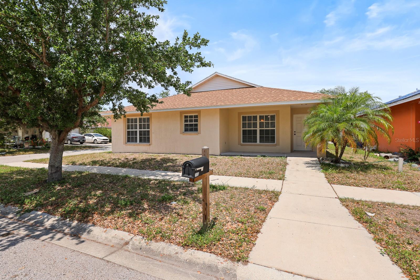 2106 PLEASANT VIEW AVE, RUSKIN, FL, 33570