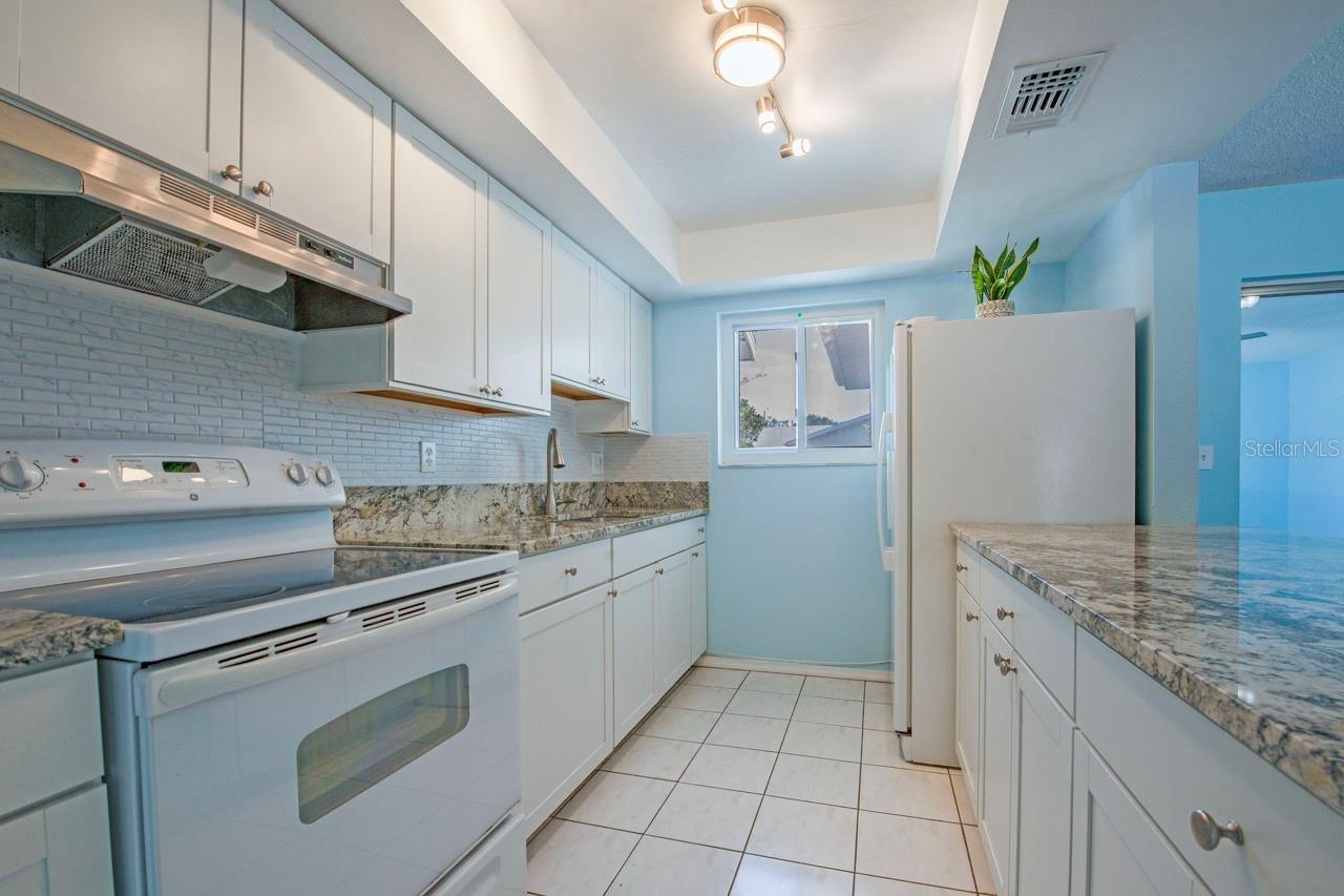 9118 108TH AVE, SEMINOLE, FL, 33777