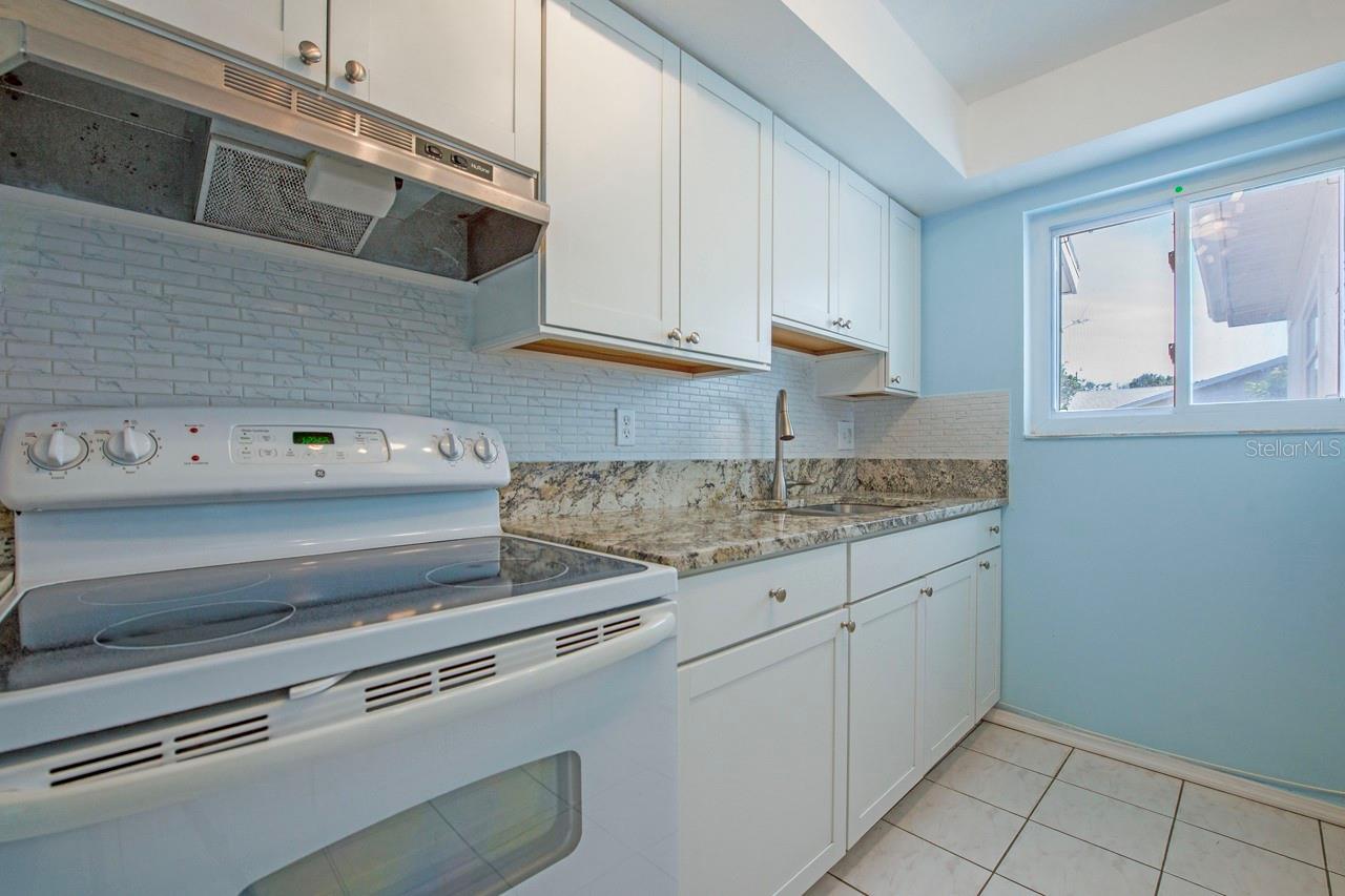 9118 108TH AVE, SEMINOLE, FL, 33777