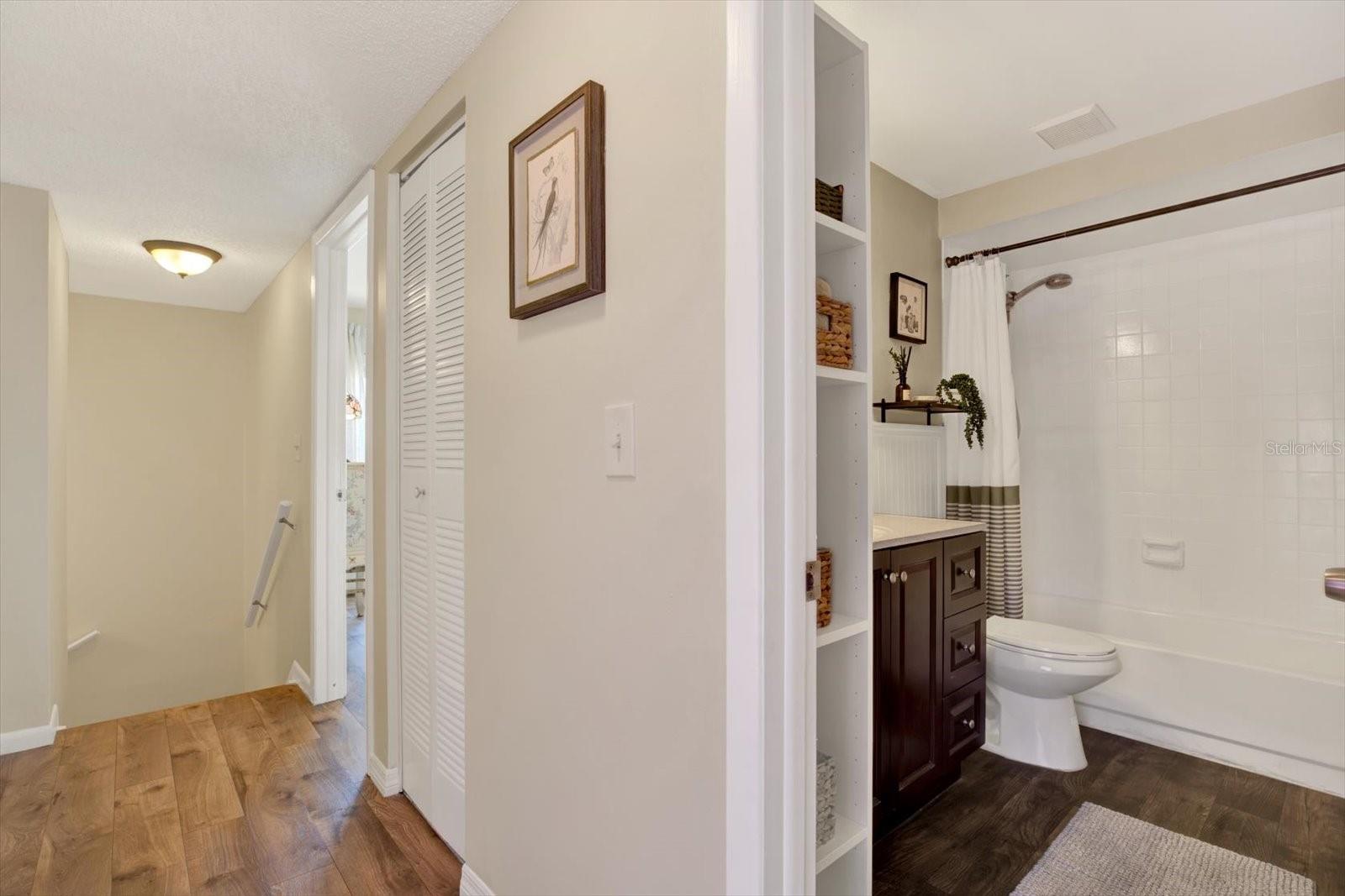 5137 SPRINGWOOD DR, TAMPA, FL, 33624