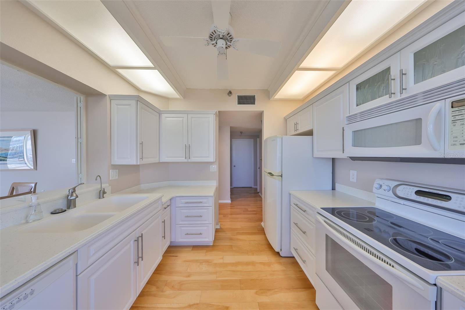 7882 SAILBOAT KEY BLVD S #401, SOUTH PASADENA, FL, 33707