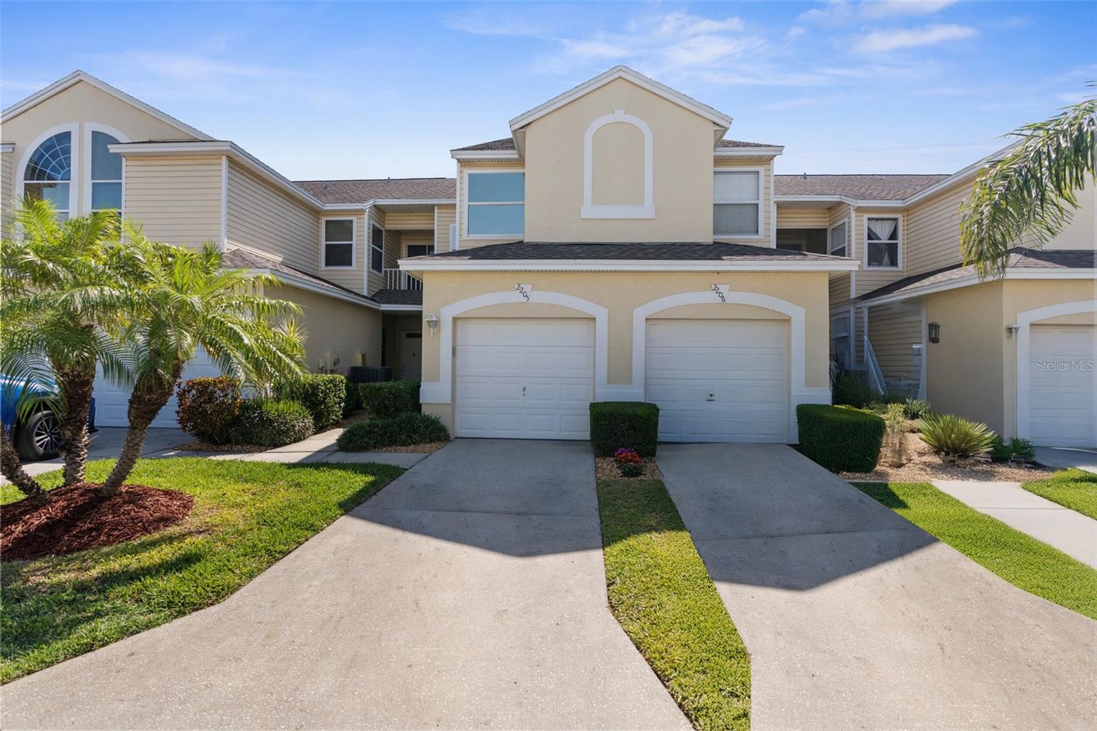 1050 STARKEY RD #2205, LARGO, FL, 33771