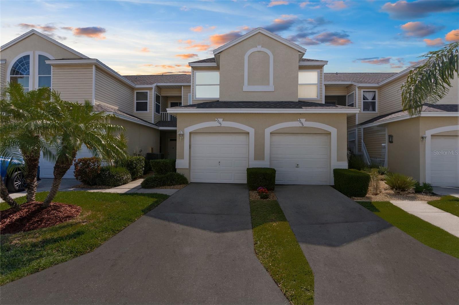 1050 STARKEY RD #2205, LARGO, FL, 33771