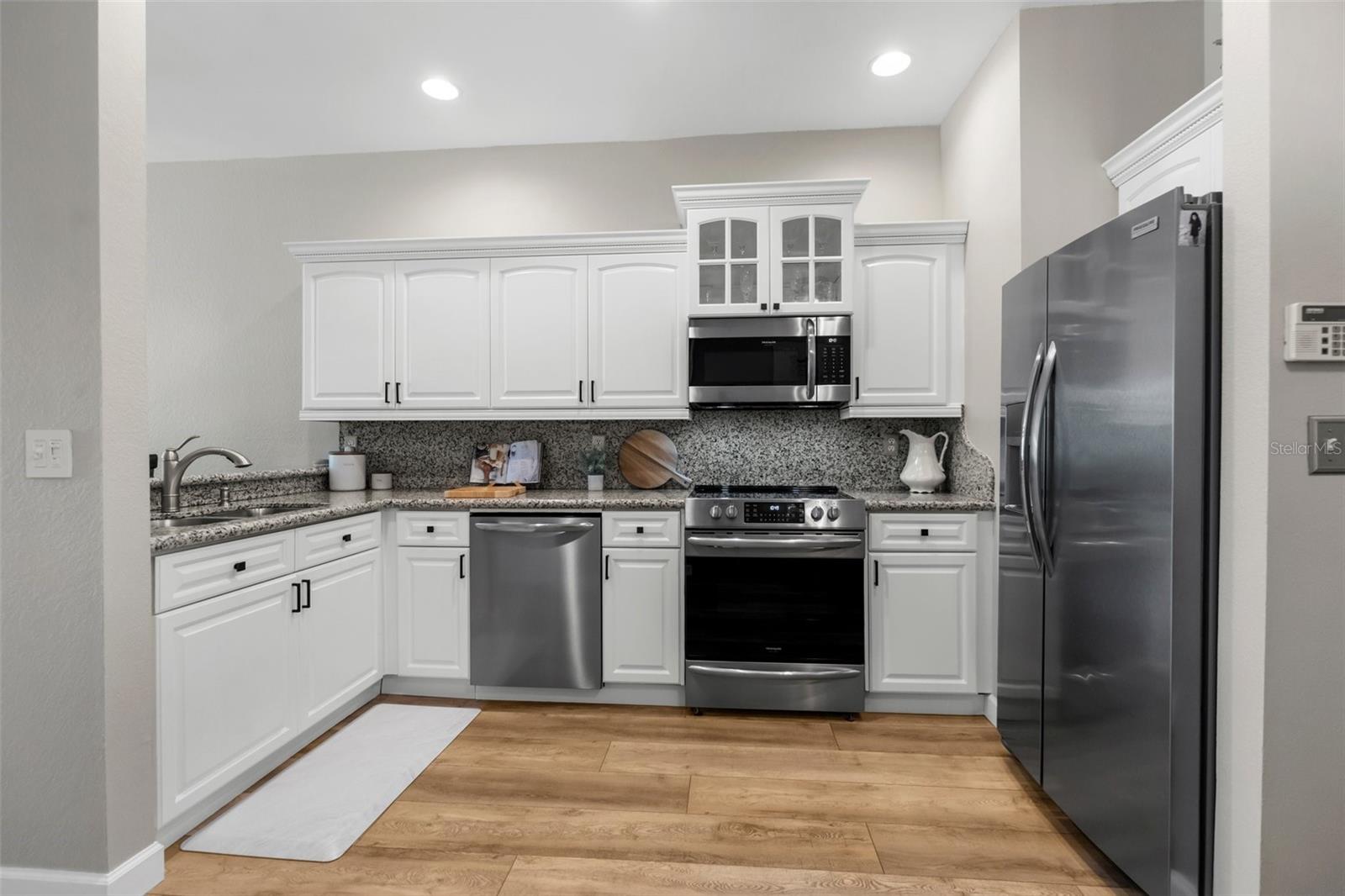 1050 STARKEY RD #2205, LARGO, FL, 33771