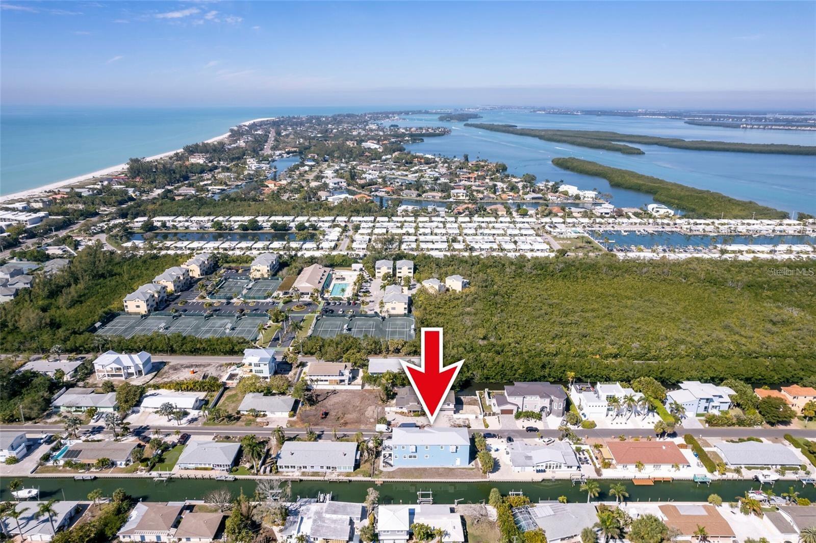 654 JUNGLE QUEEN WAY, LONGBOAT KEY, FL, 34228