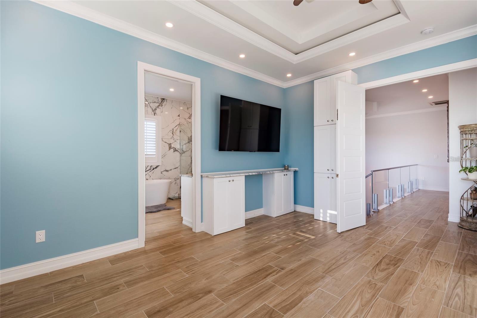 654 JUNGLE QUEEN WAY, LONGBOAT KEY, FL, 34228