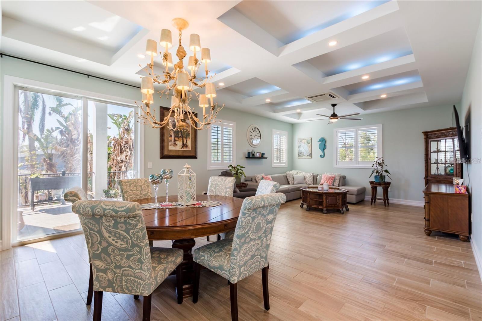 654 JUNGLE QUEEN WAY, LONGBOAT KEY, FL, 34228